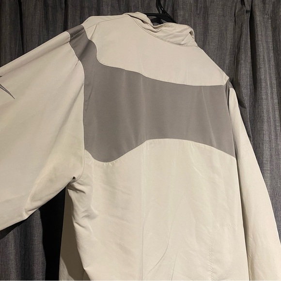 Nike Men's Dri-FIT Half-Zip Golf Pullover - Picture 4 of 5